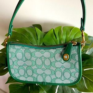Authentic Womens Coach mini Bag